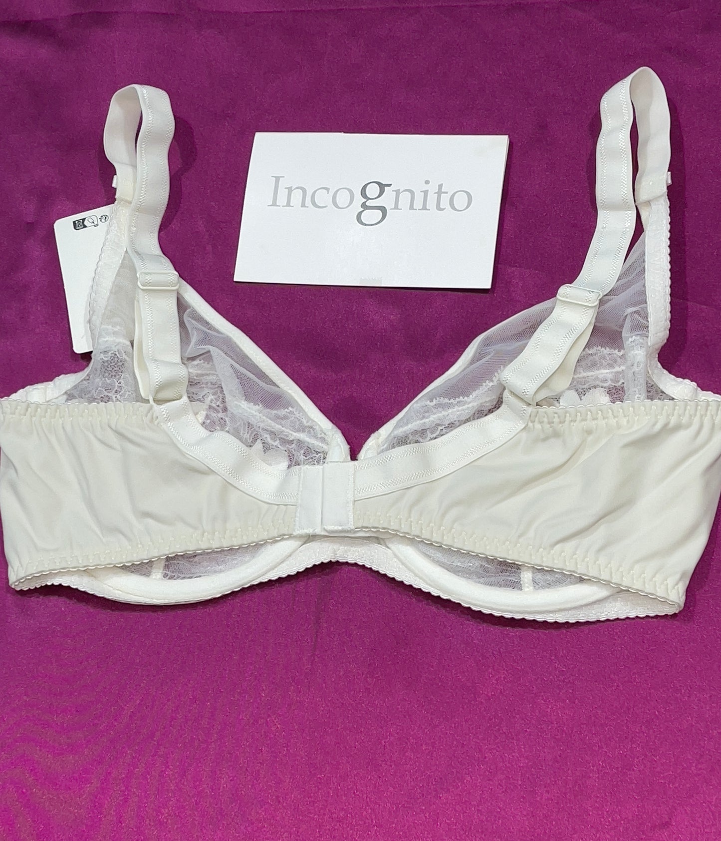 Incognito blanc cassé