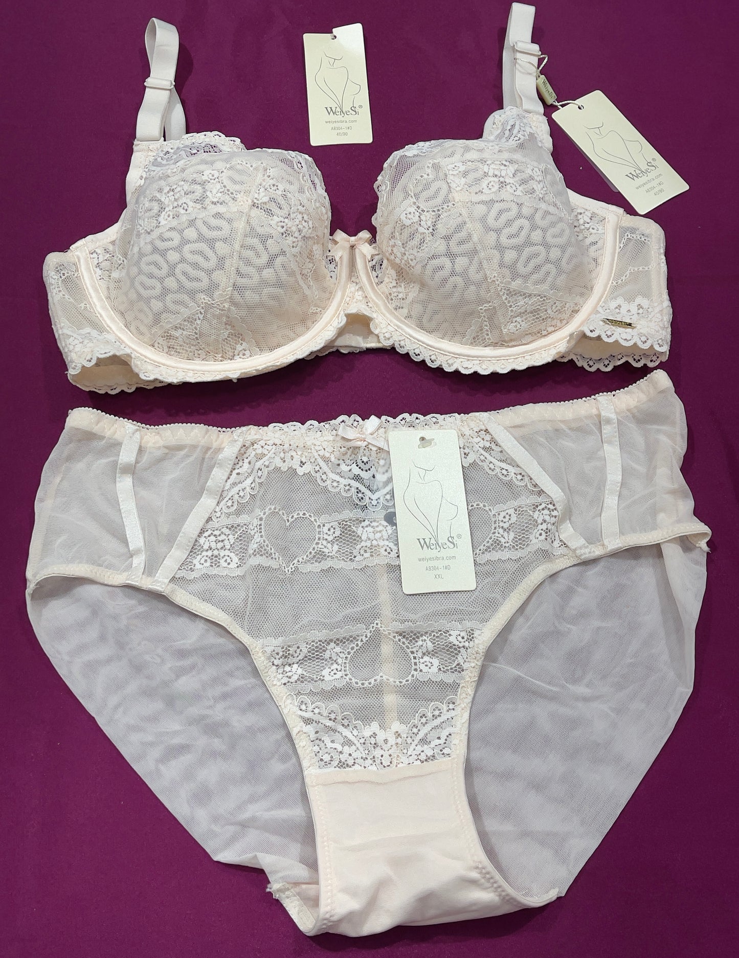 Ensemble WEIYESI à cœur ❤️