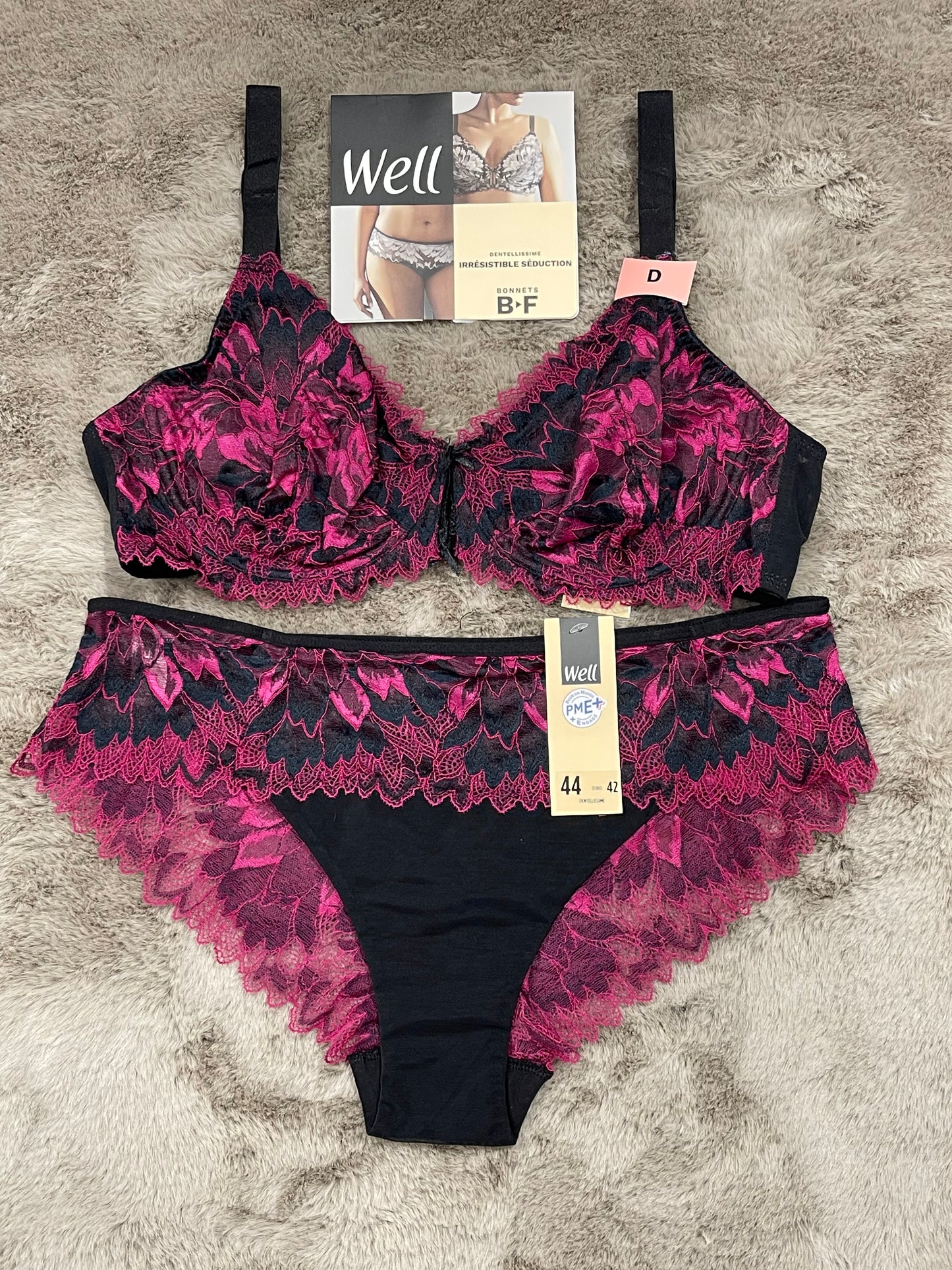 ENSEMBLE WELL IRRESISTIBLE SEDUCTION
