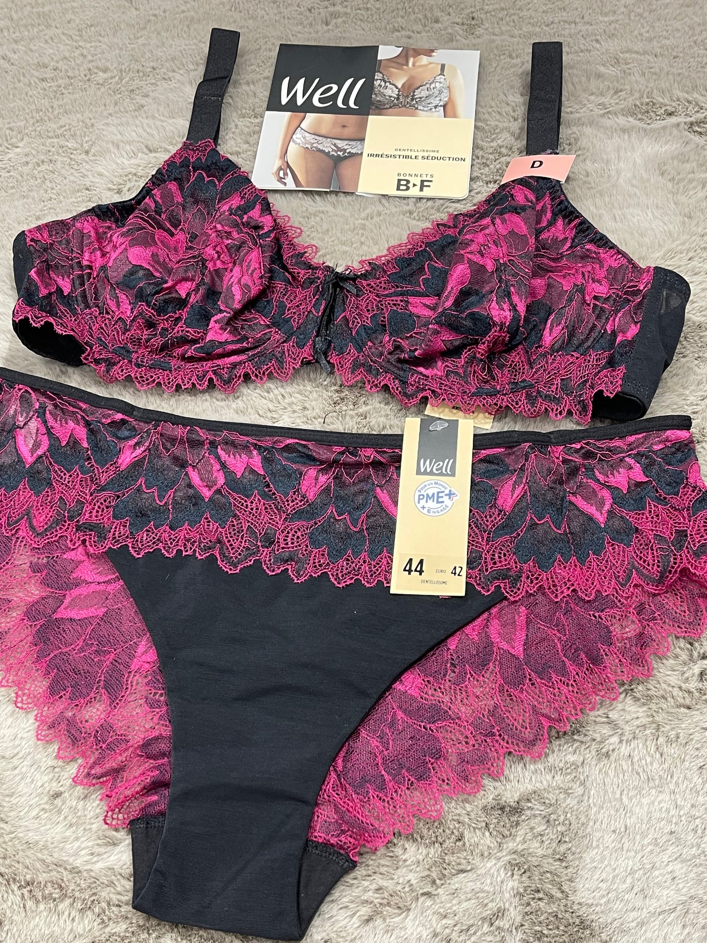 ENSEMBLE WELL IRRESISTIBLE SEDUCTION