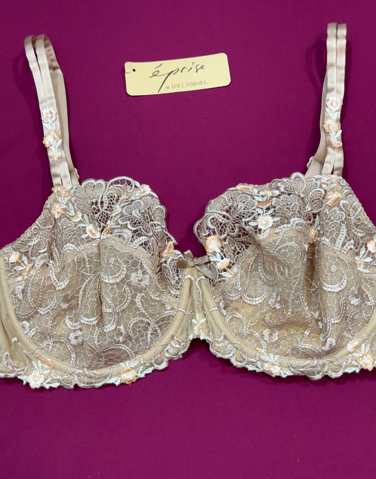 🇫🇷Lise charmel éprise beige brodé