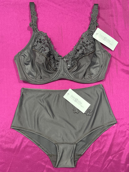 Ensemble incognito brodé 😍