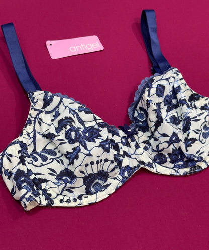 Lise charmel antigel Bleu Fugue