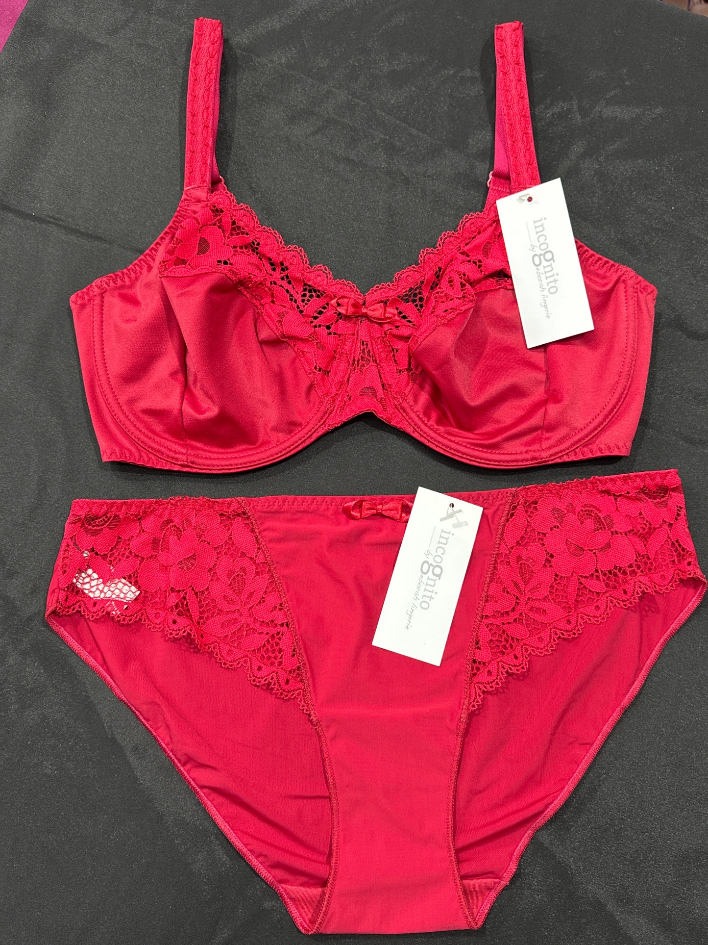 Ensemble incognito rouge cerise 🍒