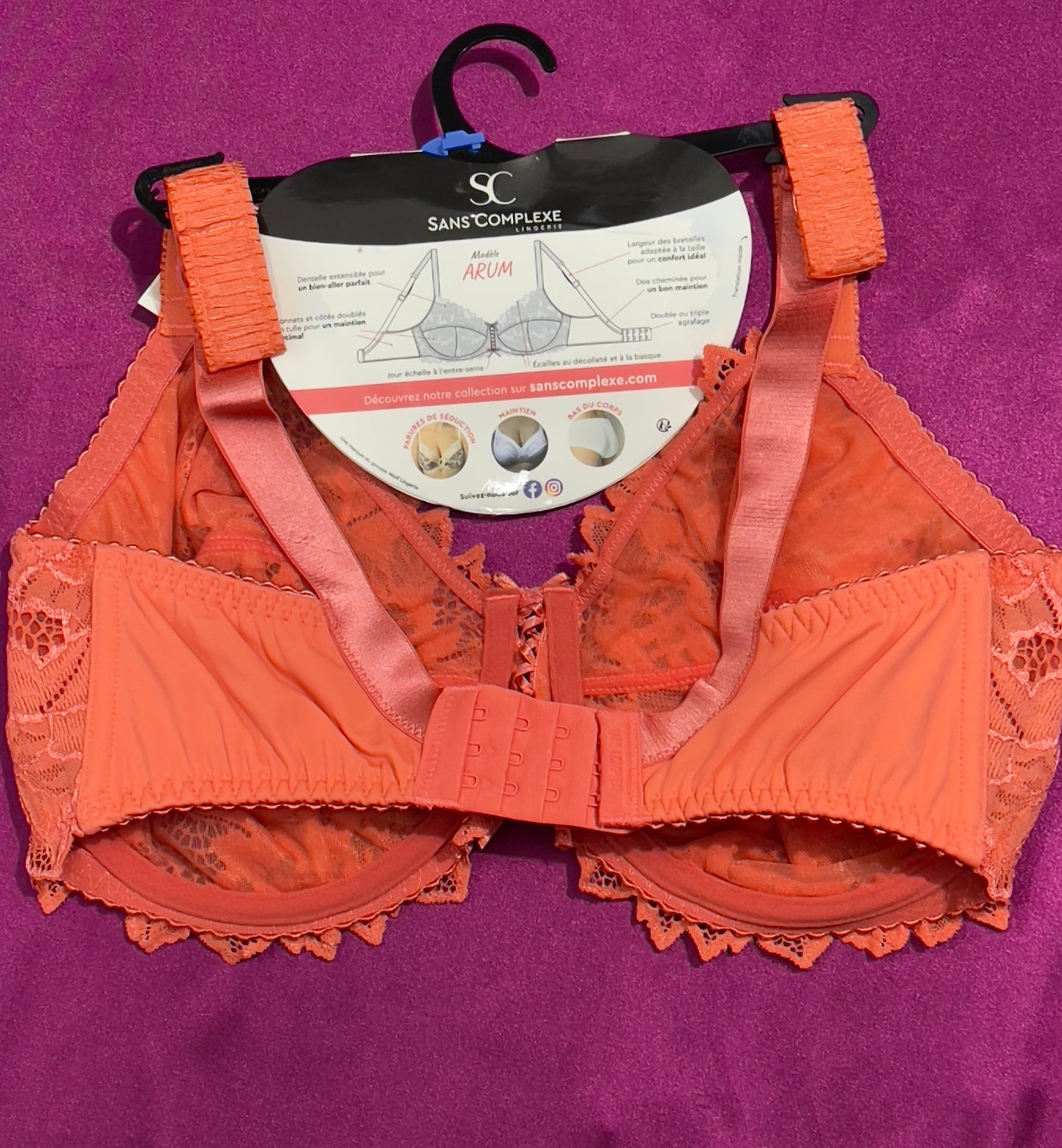 SC ARUM ORANGE CORAIL