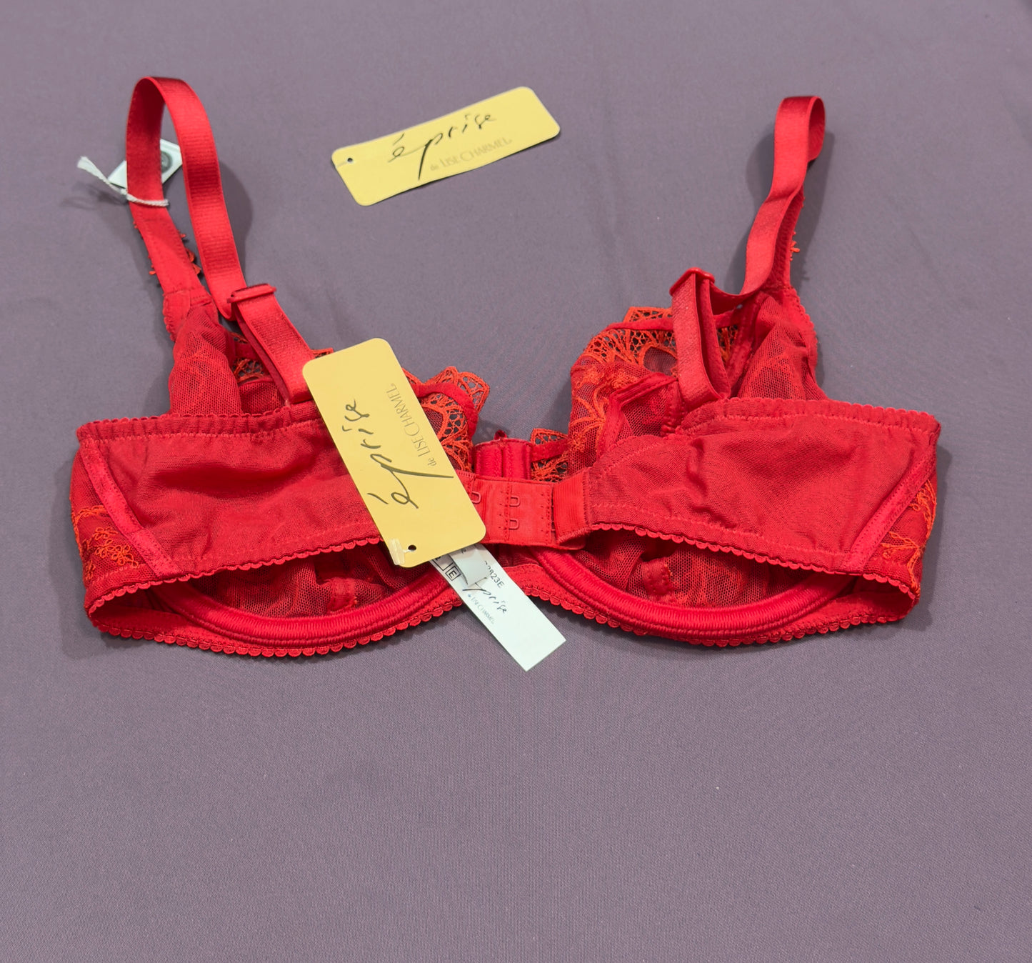 Éprise rouge taille rare