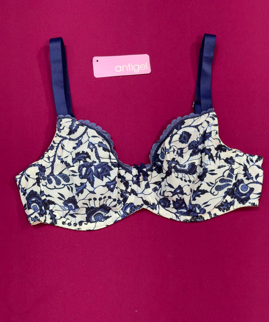 Lise charmel antigel Bleu Fugue