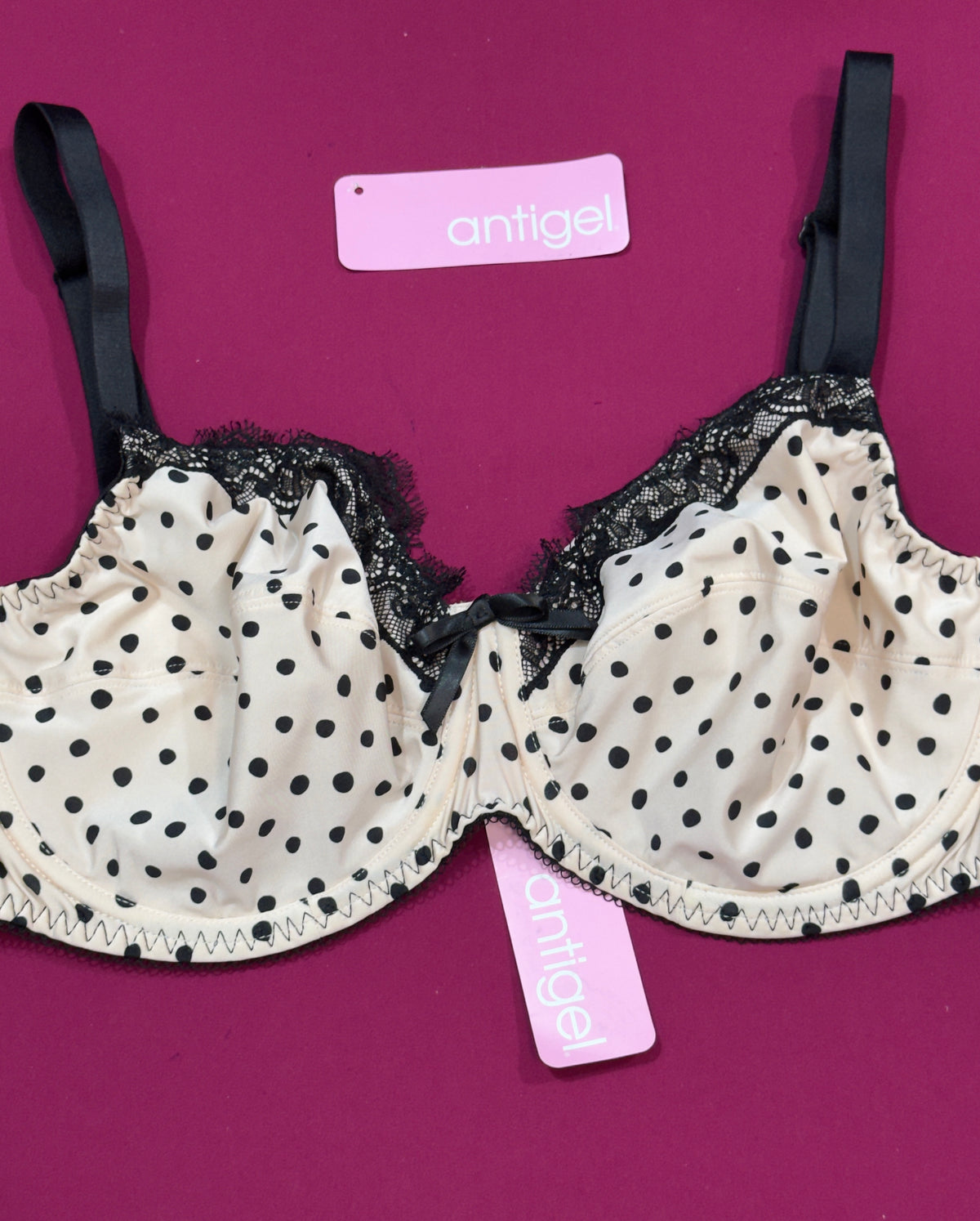🇫🇷Lise charmel Antigel pois noir