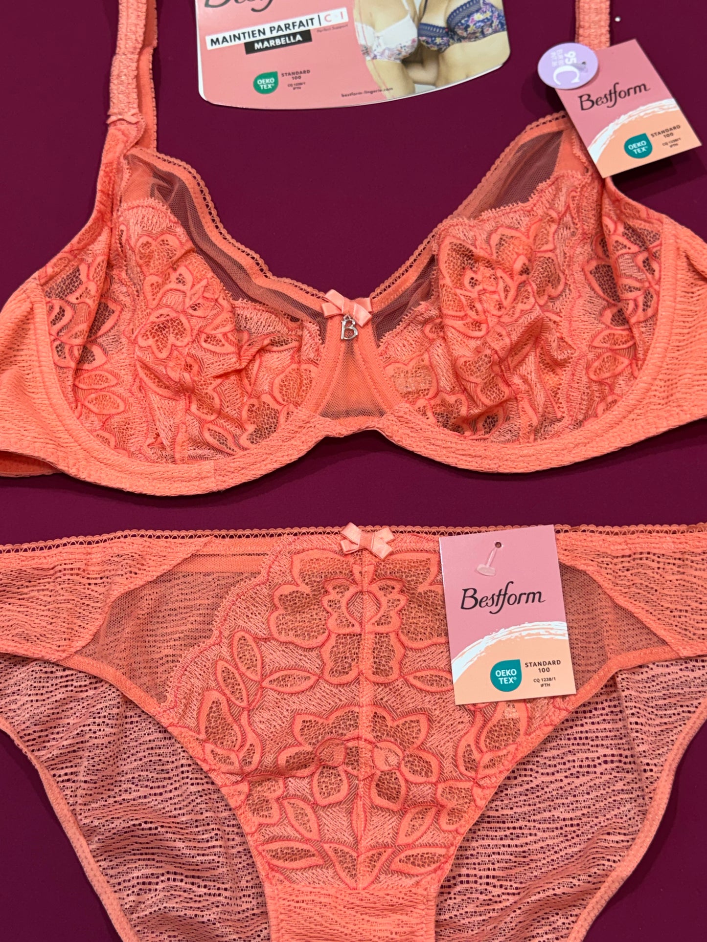 Ensemble Bestform orange