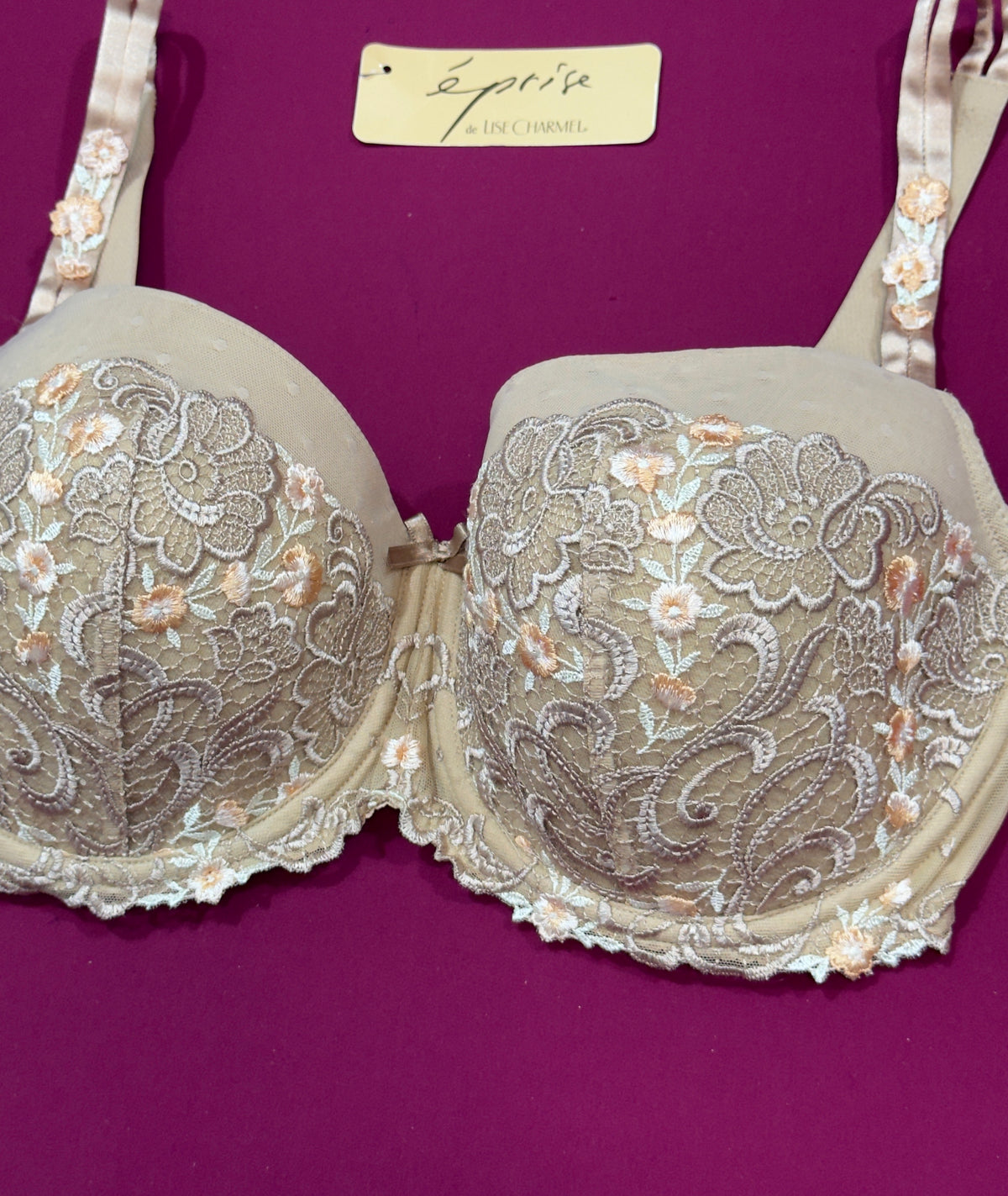 🇫🇷Lise charmel beige éponge léger