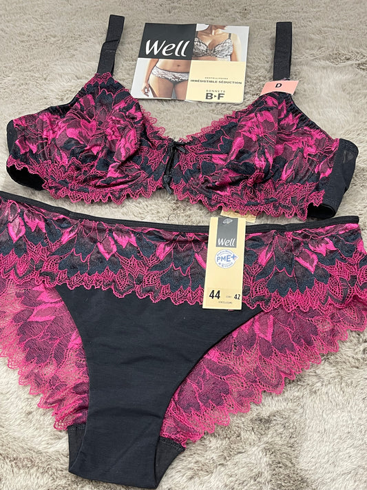 ENSEMBLE WELL IRRESISTIBLE SEDUCTION